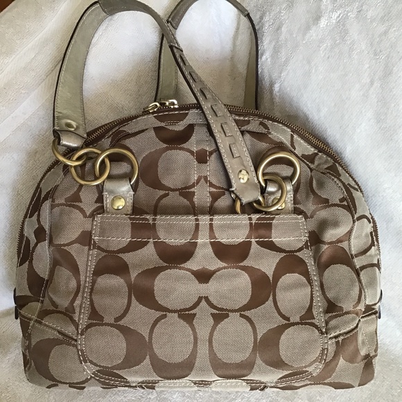 Vintage Authentic Coach large bag. - Picture 2 of 16